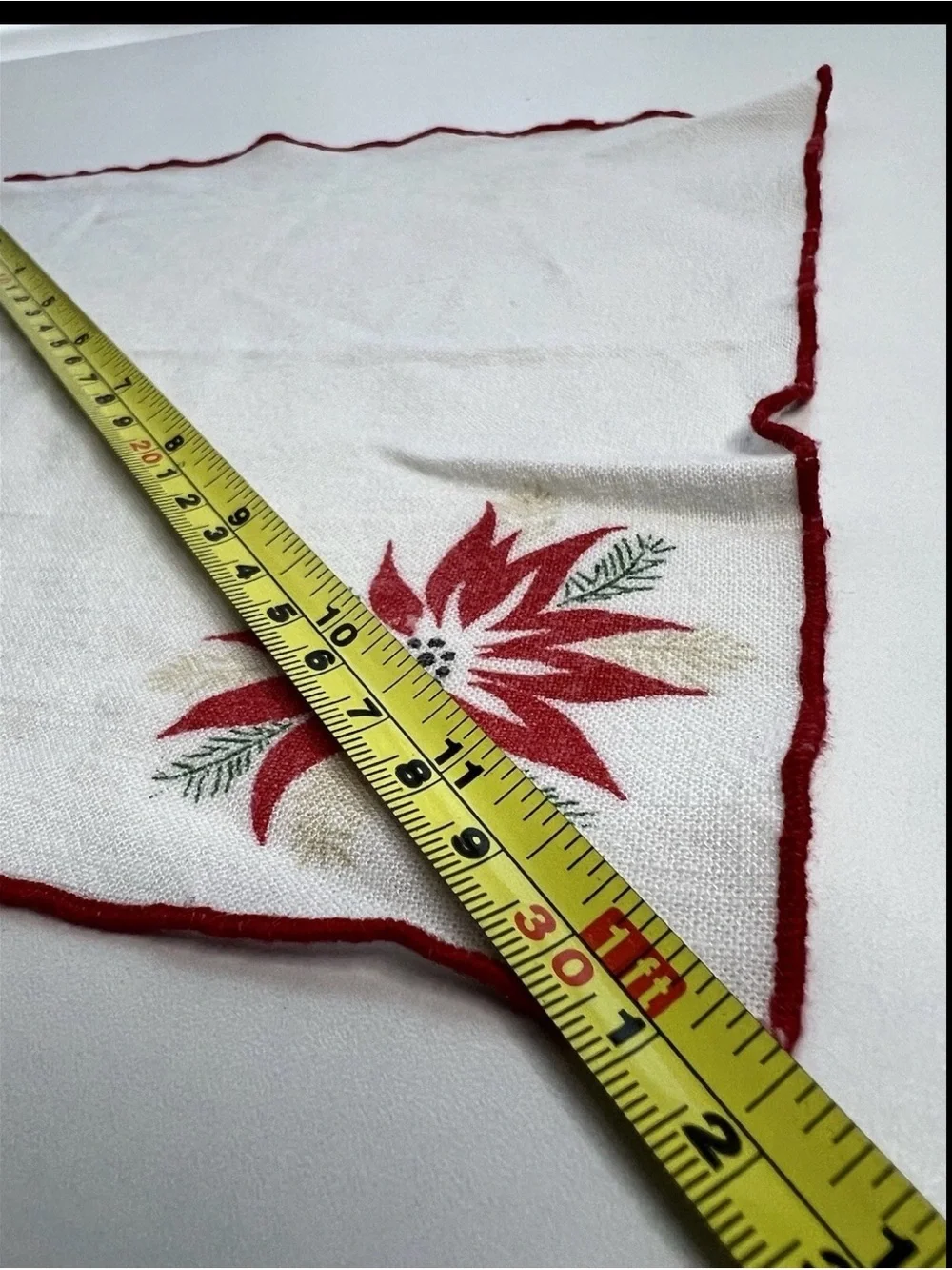Vintage Poinsettia Flower Red White Cotton Floral Women’s Hankerchief 9” X 9”
